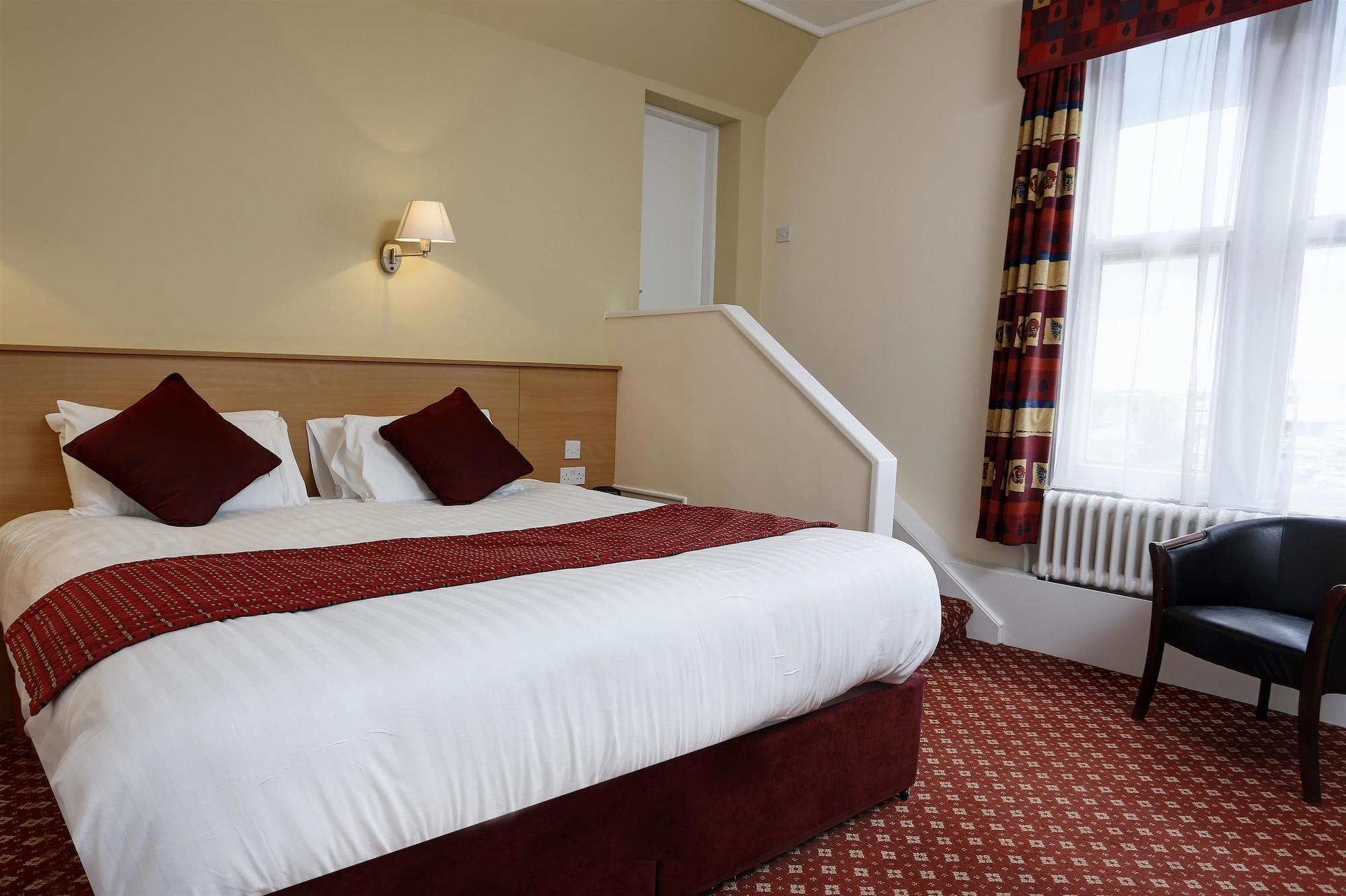 Crewe Arms Hotel Exterior photo